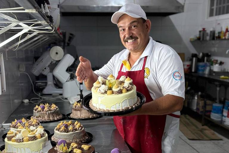 Quem é o confeiteiro que virou fenômeno no Tiktok mostrando sua rotina em uma padaria