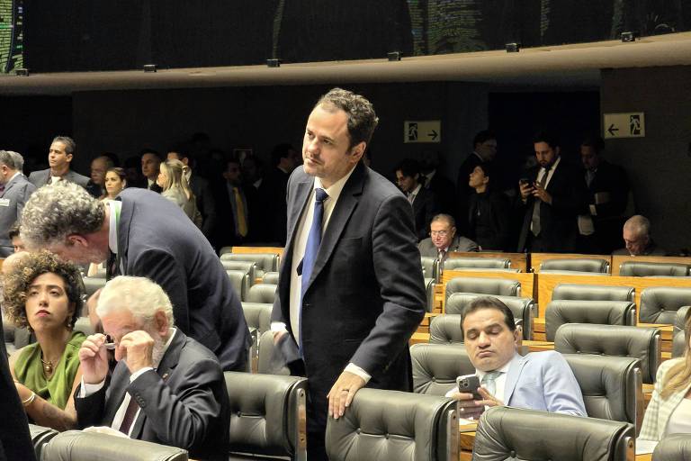 CCJ da Câmara adia decisão sobre recurso de Glauber contra cassação