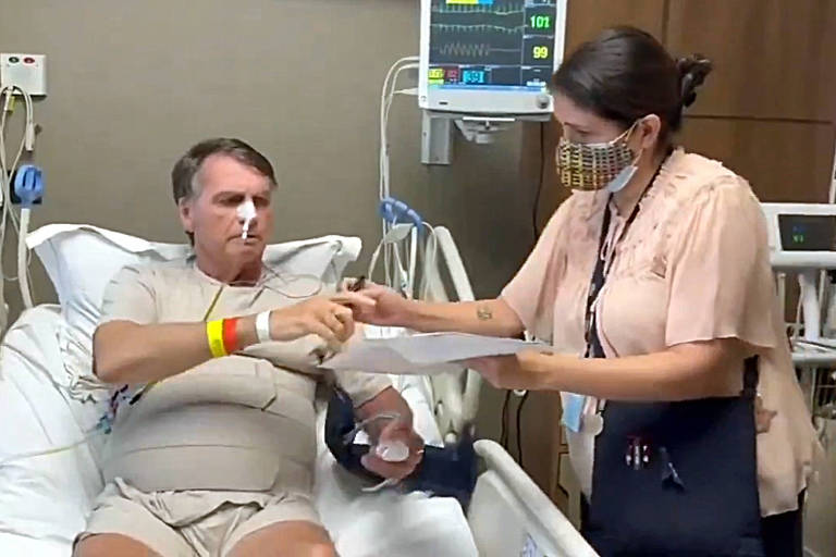Do hospital, Bolsonaro pede a congressistas lei para limitar duração de inquéritos