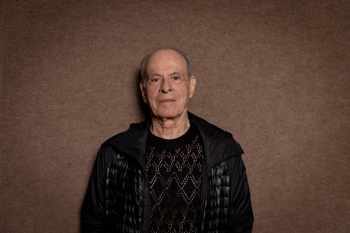 'Sempre fui insolente', diz Ney Matogrosso, que ganha biografia 'Homem com H'