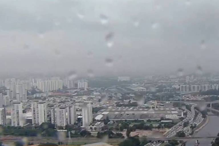 Zona leste de São Paulo deixa estado de atenção para alagamentos nesta sexta (25)