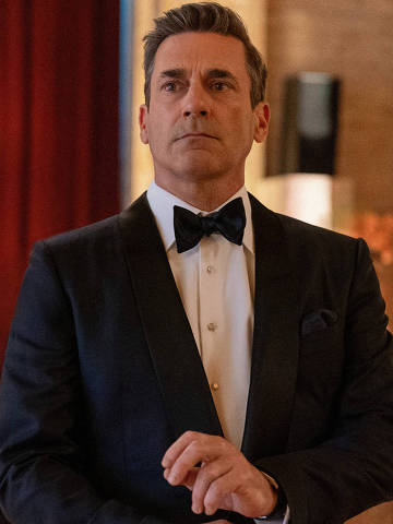 O ator Jon Hamm em cena da série 'Seus Amigos e Vizinhos', lançado no Apple TV+