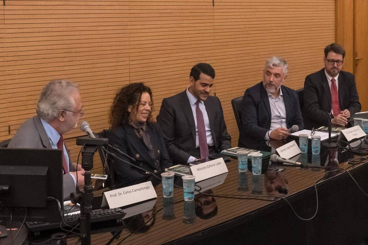 Messias elogia Judiciário por papel em defesa da democracia