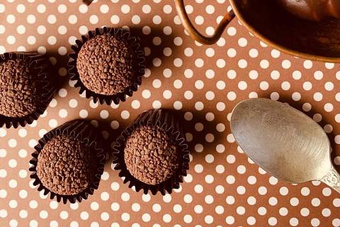 Docinhos de festa da Maria Brigadeiro