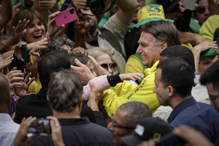 Bolsonaro participa do ato pró-anistia aos envolvidos no episódio de 8 de janeiro de 2023, na avenida Paulista
