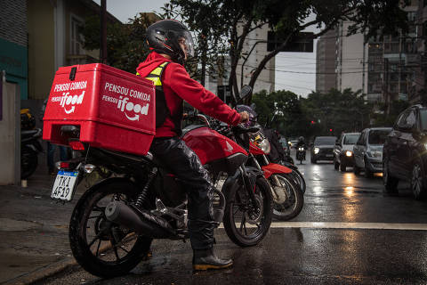 SÃO PAULO, SP, BRASIL. 25/04/2025 - Fotos para ?O Melhor de SP - Serviços?. Na foto, o ponto de atendimento do Ifood no bairro de Moema, zona sul da capital. (Foto: Jardiel Carvalho/Folhapress - ESPECIAIS) ***EXCLUSIVO FOLHA***  ***NÃO USAR ANTES DA PUBLICAÇÃO***