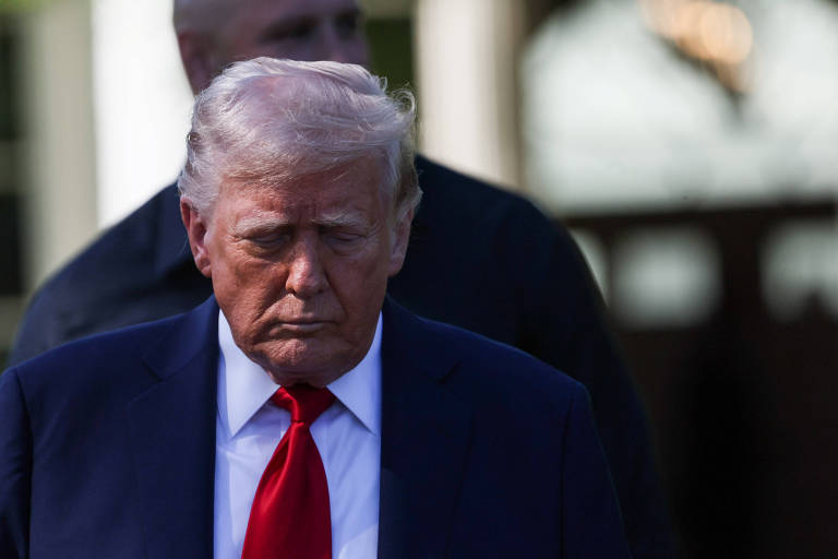 Ataques a direitos humanos marcam cem dias de 'reinado de Trump', diz relatório da Anistia Internacional