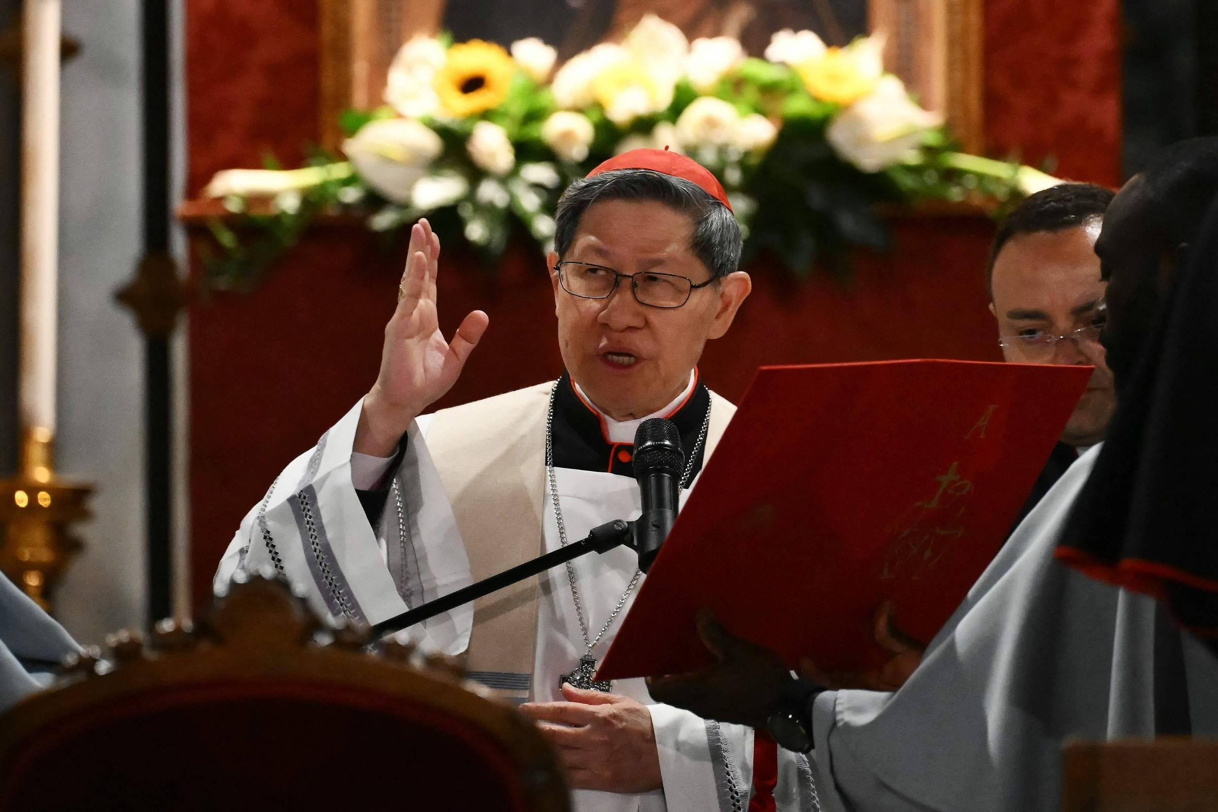 'Francisco asiático', cardeal filipino pode continuar abertura de pontífice argentino e ser ponte com China