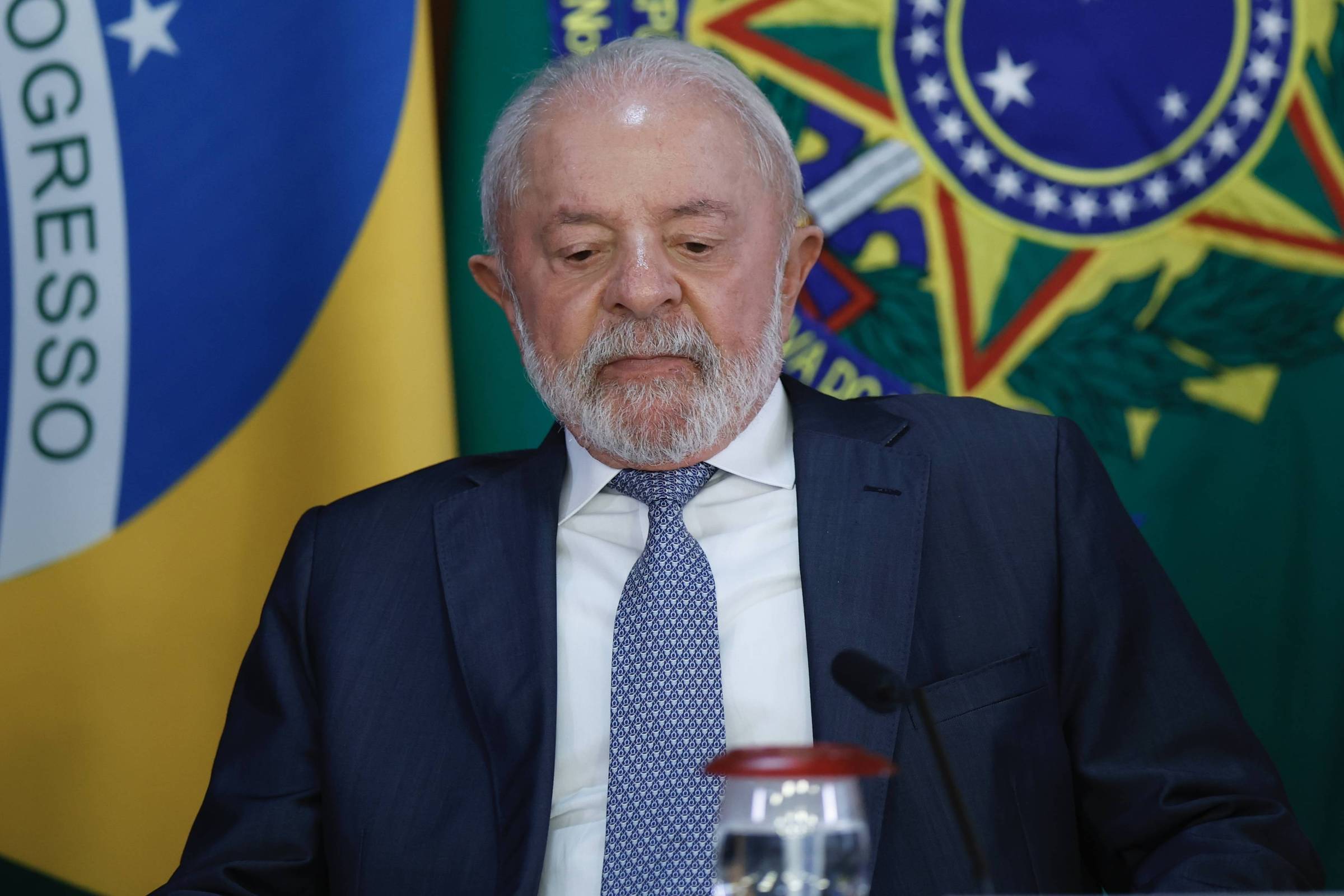 Esquerda tenta blindar Lula por ausência no 1º de Maio, crise do INSS e fracasso de reforma