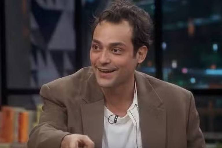 Eduardo Sterblitch no Conversa com Bial