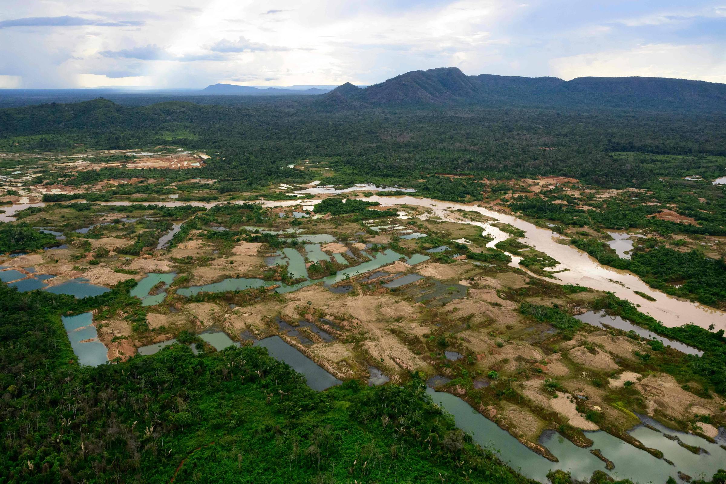 Governo prepara operação para expulsar garimpeiros da Terra Indígena Kayapó, no Pará