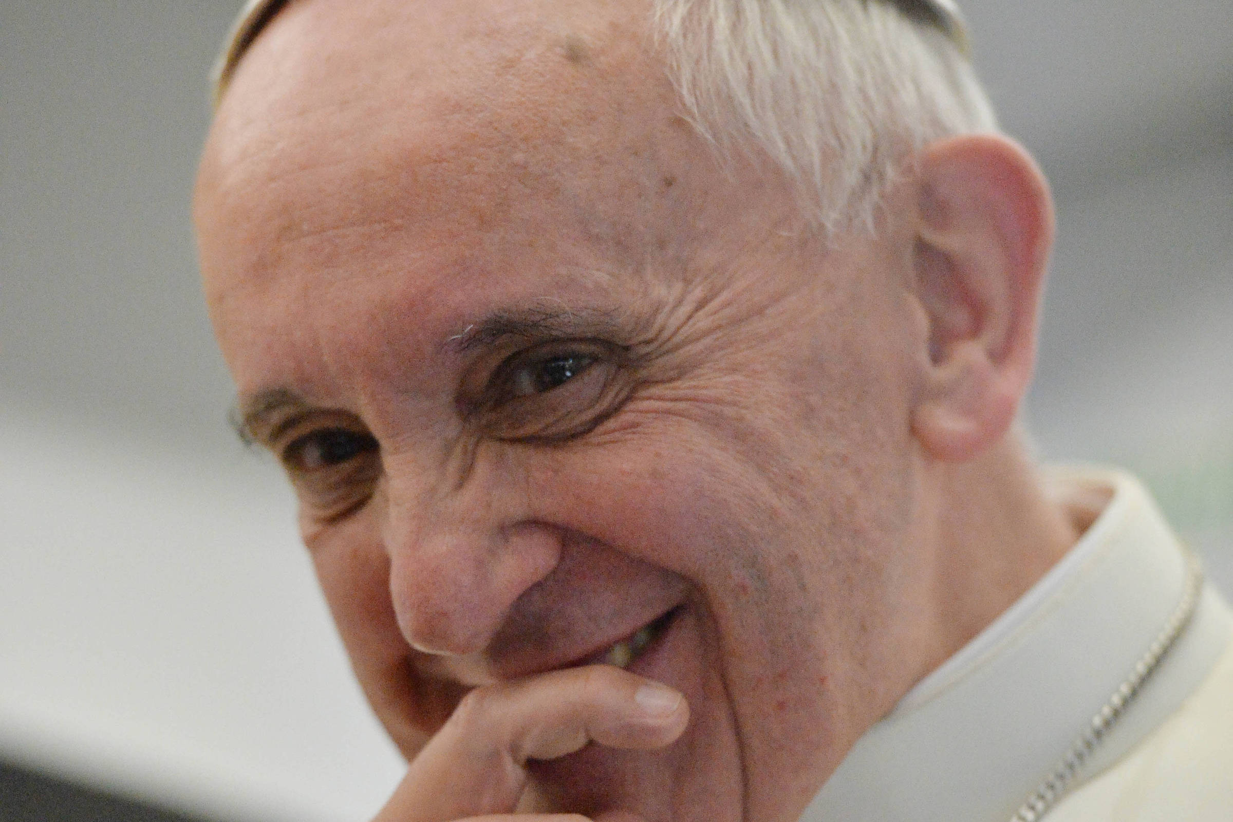 Papa Francisco recomendou o riso como remédio em texto cheio de piadas; leia