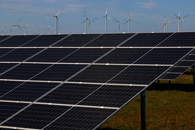 Alemanha atenderá 99% do consumo de energia nesta quinta-feira (1º) com fontes solar e eólica