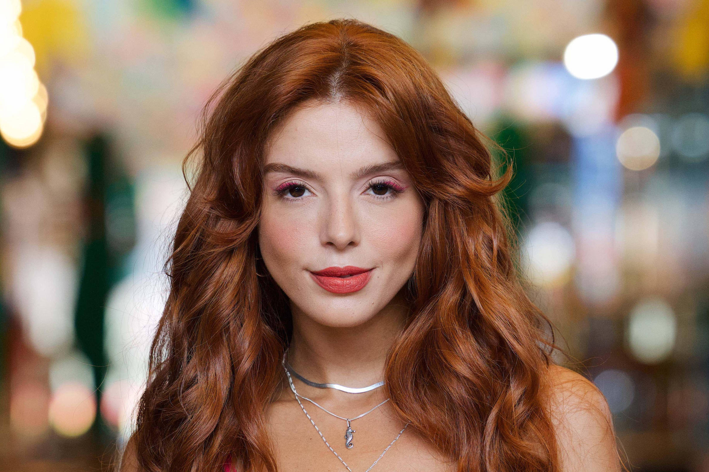 Giovanna Lancellotti conta como se divide entre 'Dona de Mim' e preparativos de seu casamento