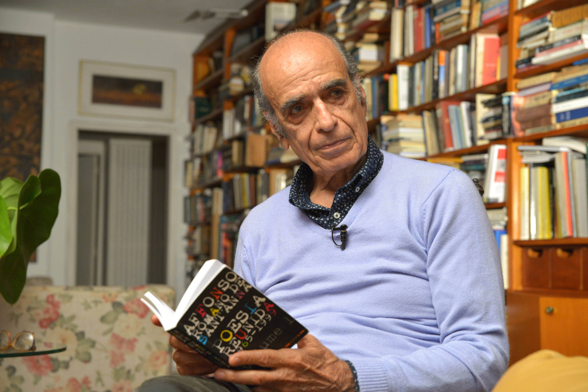 Poesia brasileira perdeu a fúria de nosso tempo, disse Affonso Romano de Sant'Anna em entrevista