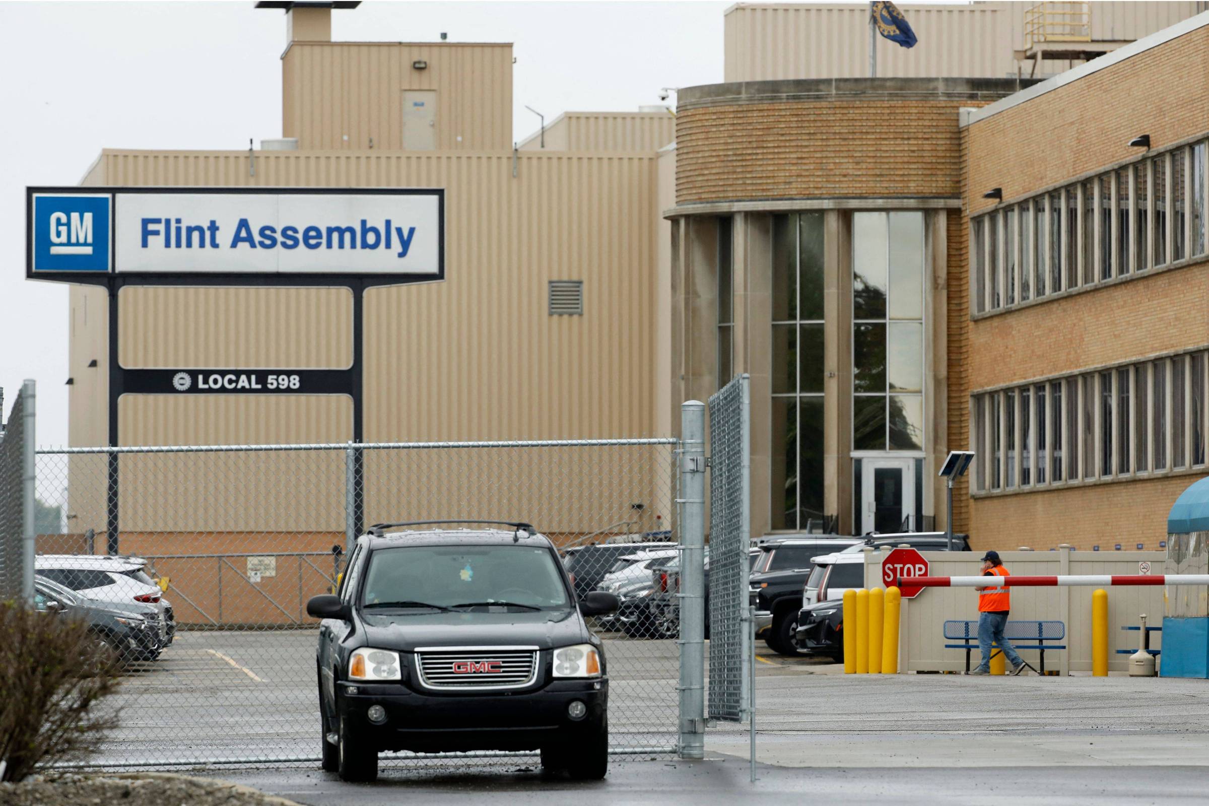 GM reduz previsão de lucro em US$ 5 bilhões com tarifas de Trump e voltará a usar 'manual Covid'