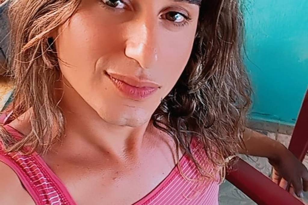 Cabeleireira trans brasileira ficou presa em ala masculina em Guantánamo: 'Eu me desesperei'