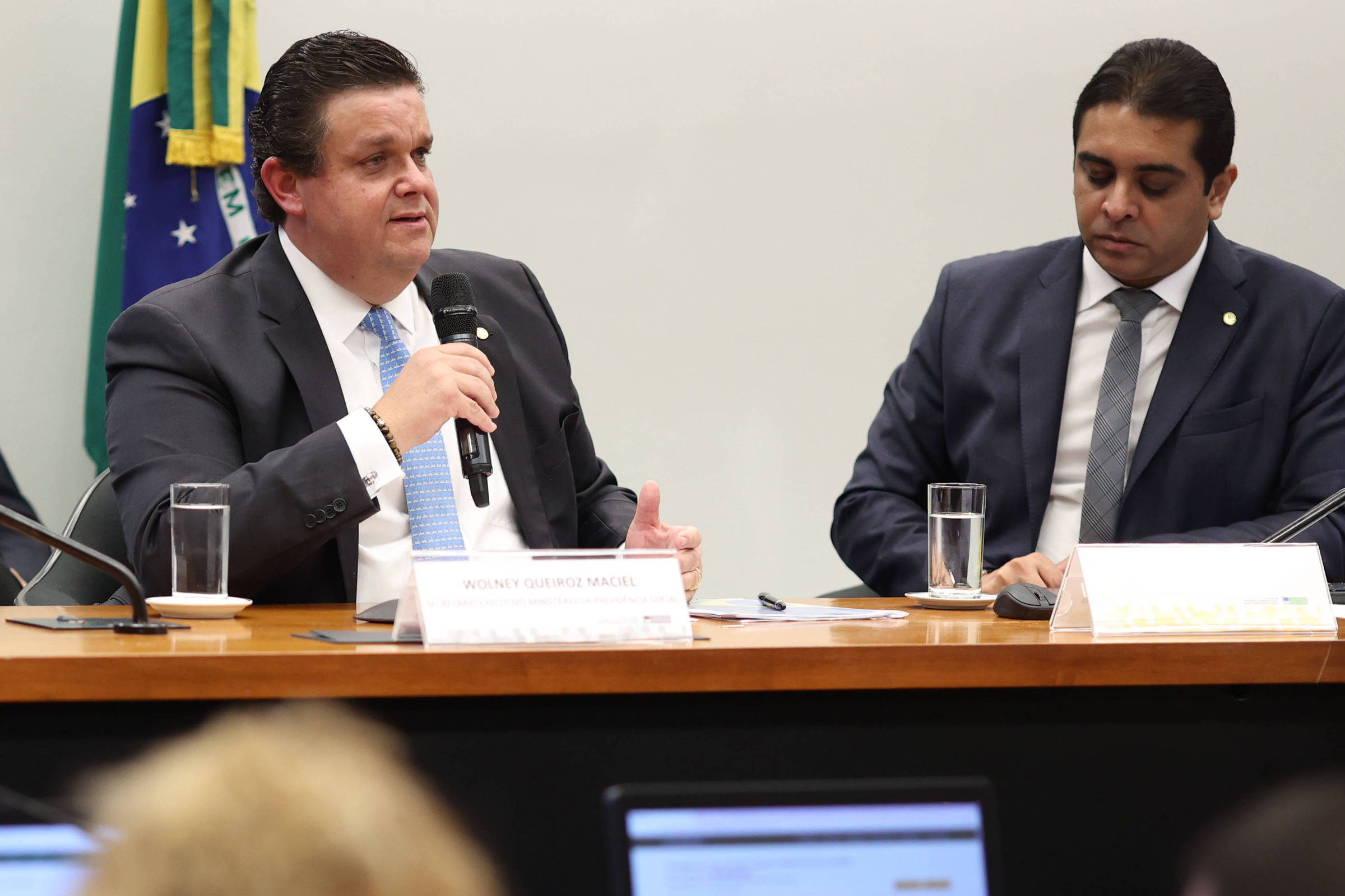 Novo ministro da Previdência estava em reunião que teve alerta sobre descontos no INSS