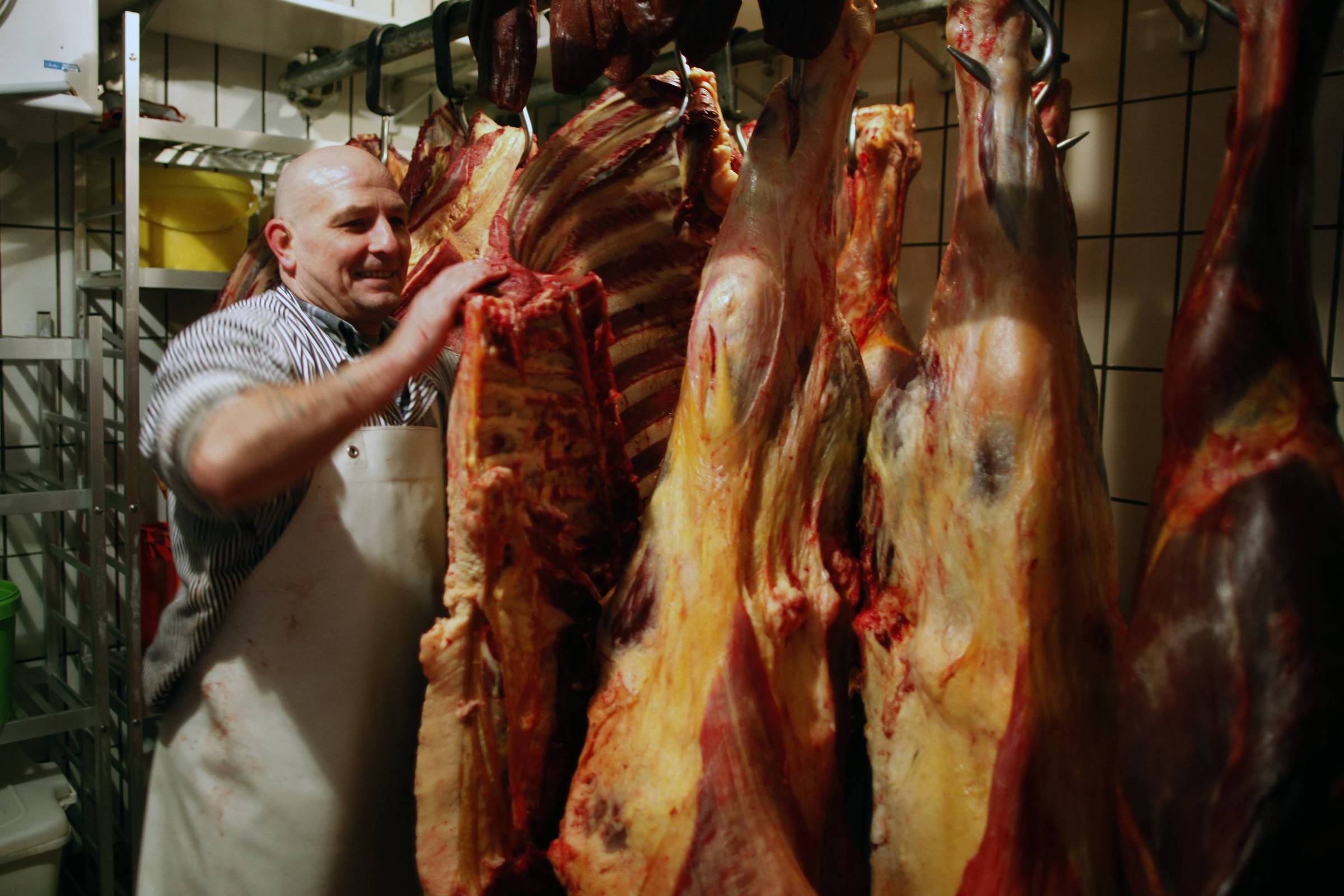 Alemanha substitui vegetariano por açougueiro como ministro da agricultura