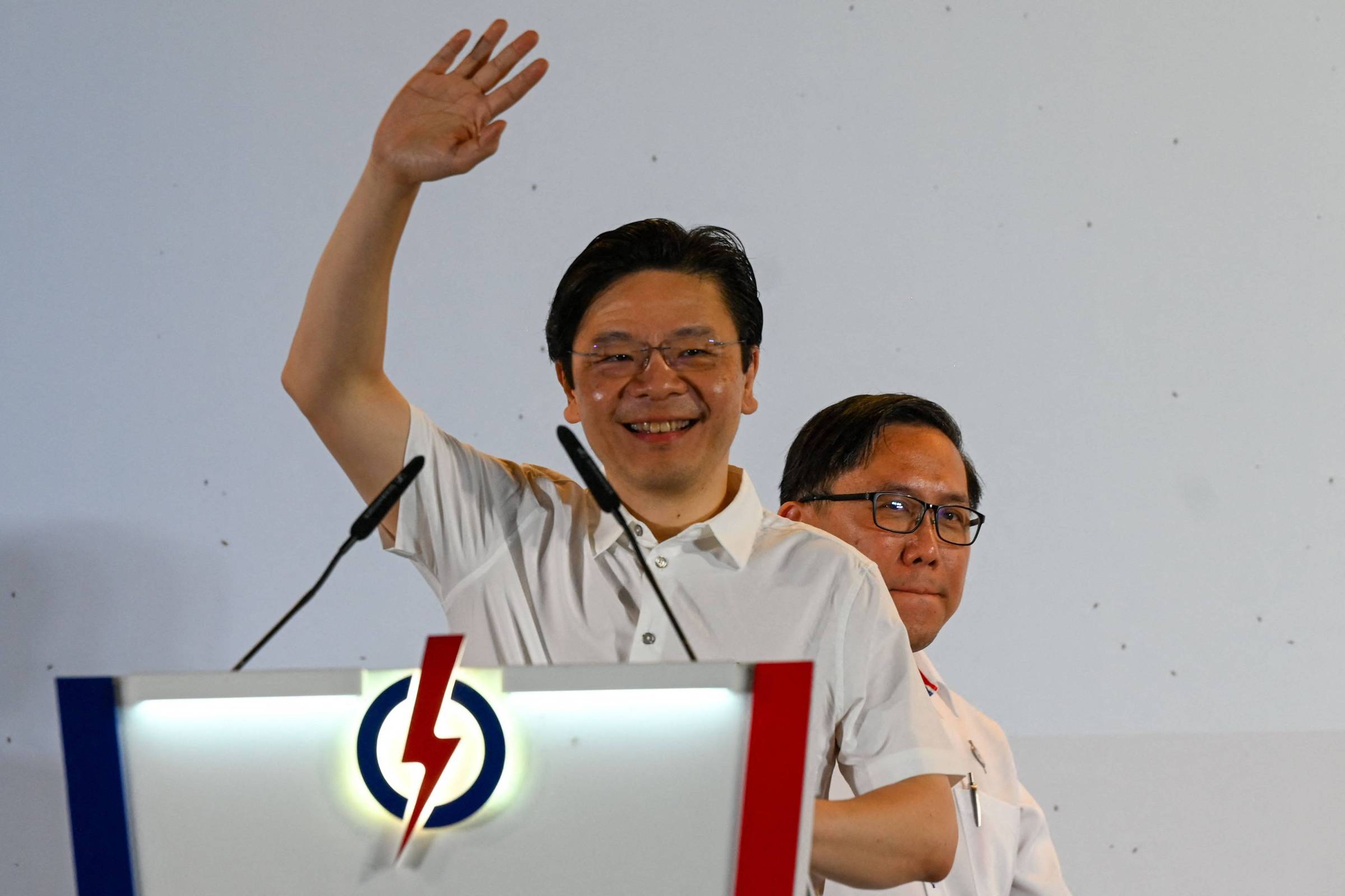 Partido governante de Singapura vence eleição por ampla margem