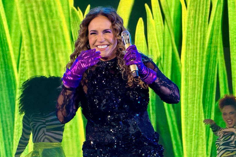 Daniela Mercury grava vídeo contra leilões de áreas verdes em Salvador