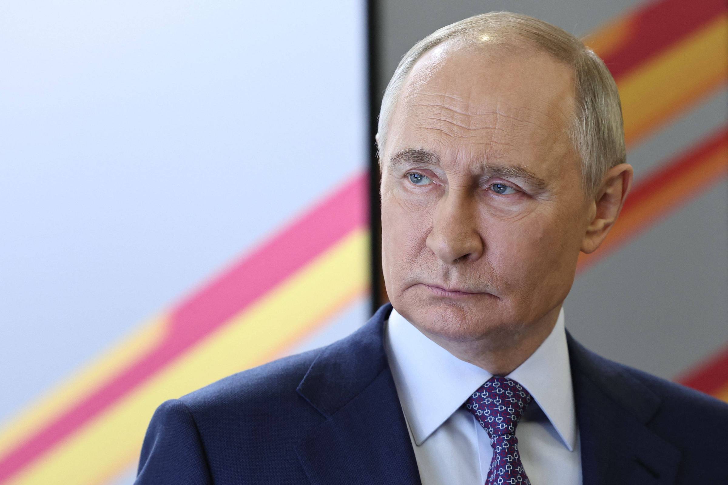 Putin diz que Rússia tem força para vencer Guerra da Ucrânia sem arma nuclear