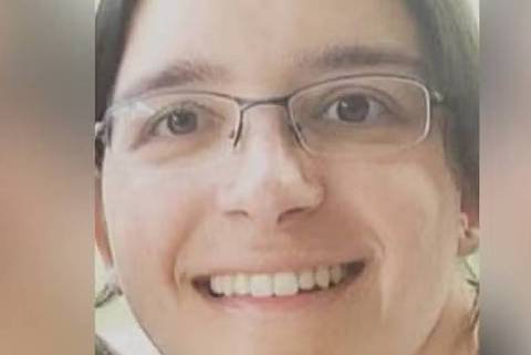 A professora de matemática Fernanda Reinecke Bonin, 42, encontrada morta em terreno baldio