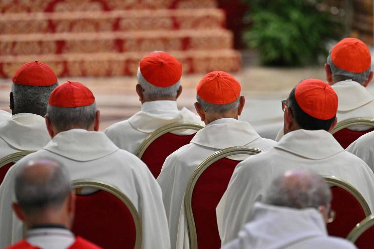 Entenda como funciona a hierarquia da Igreja Católica