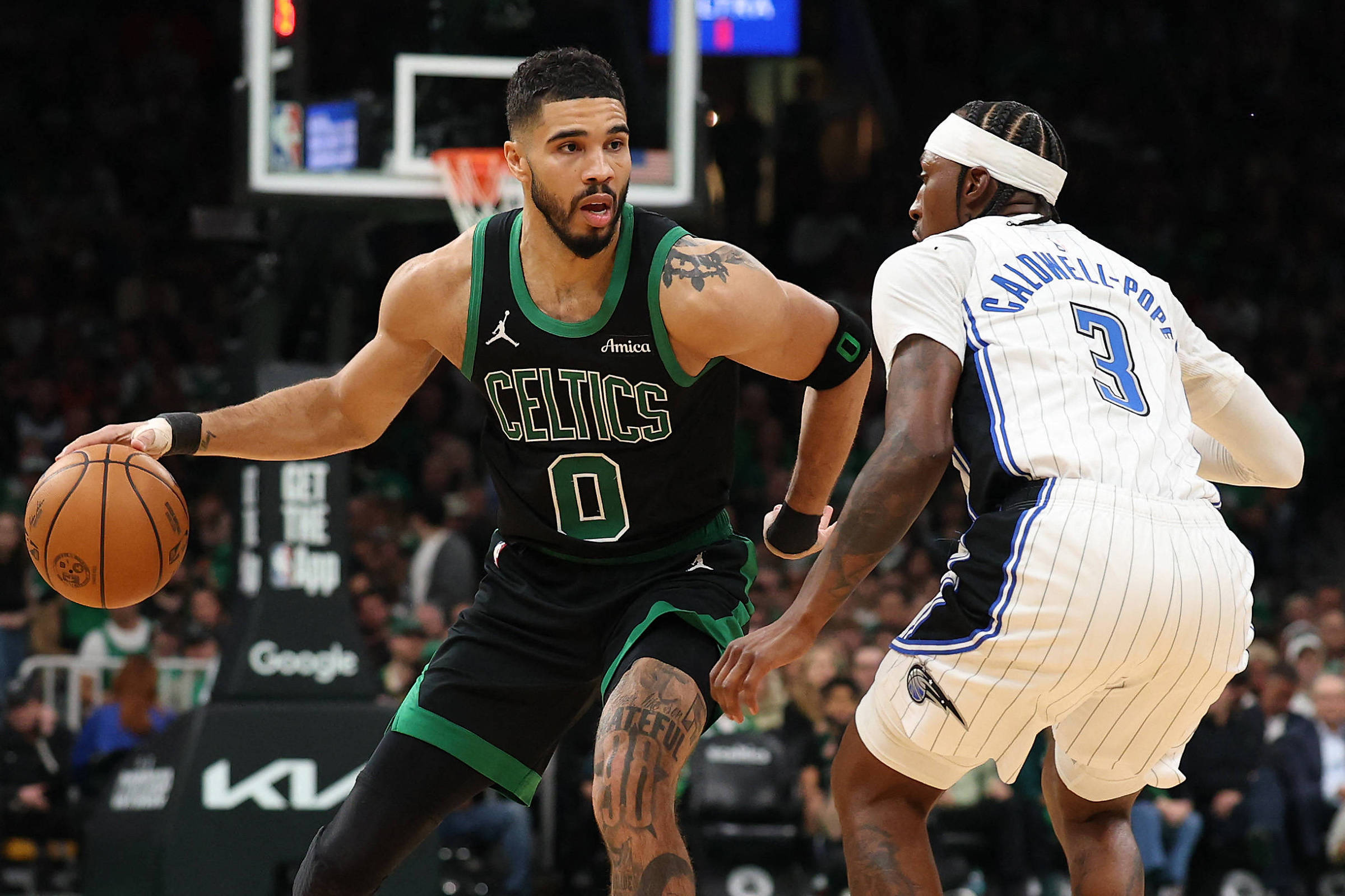 Celtics e Knicks duelam pelas semifinais da Conferência Leste da NBA; veja destaques da TV