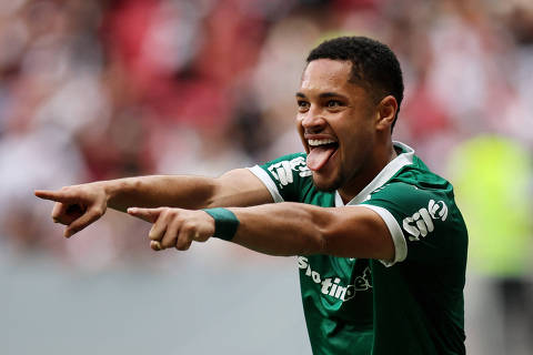 https://f.i.uol.com.br/fotografia/2025/05/04/17463934066817d93ec924f_1746393406_3x2_th.jpg