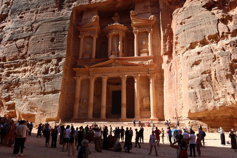 Enchente atinge Petra, na Jordânia, e ao menos 2 turistas morrem; veja vídeo