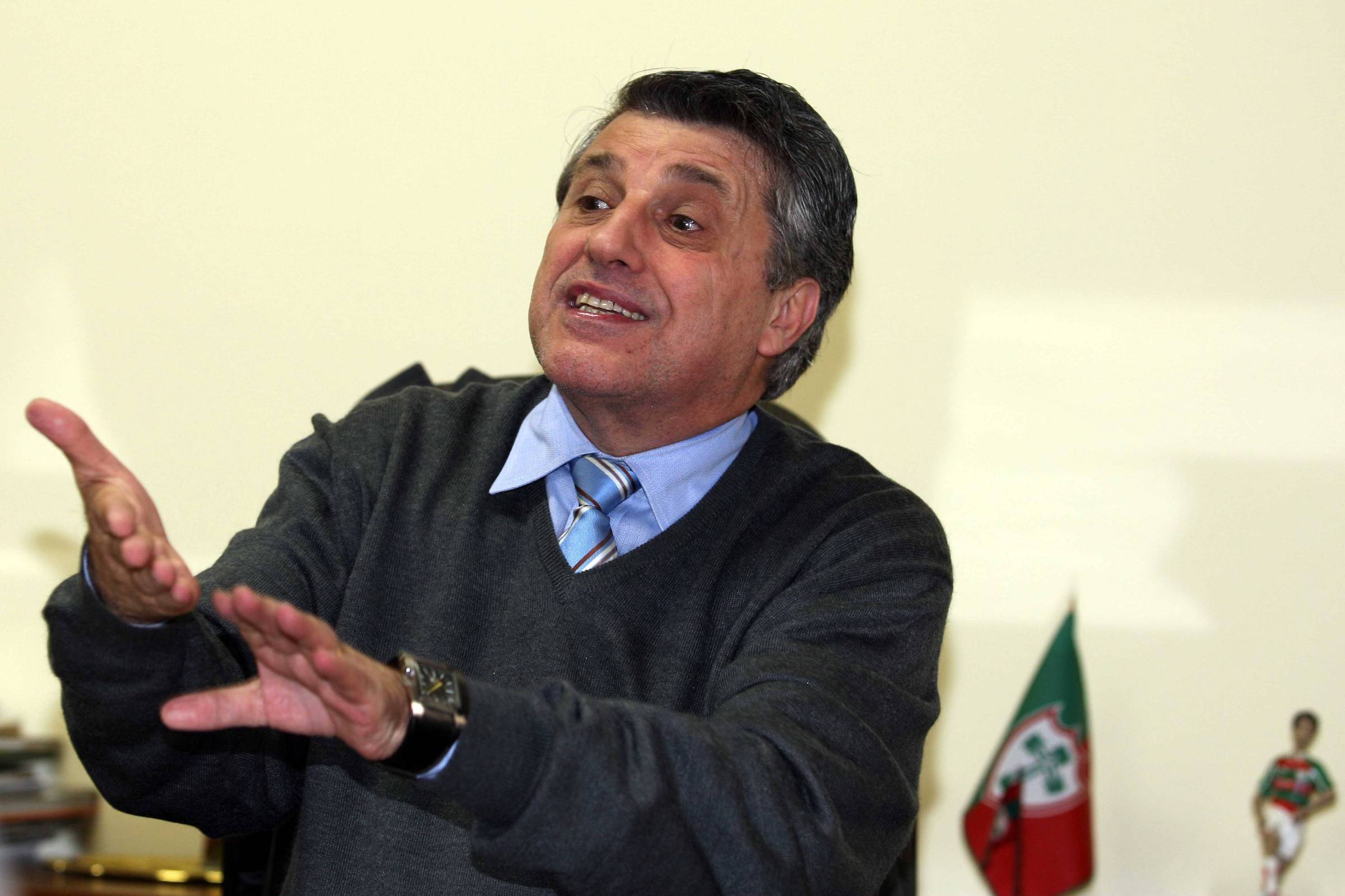 STJ isenta Portuguesa e decide que dívida R$ 200 milhões é de família de ex-presidente