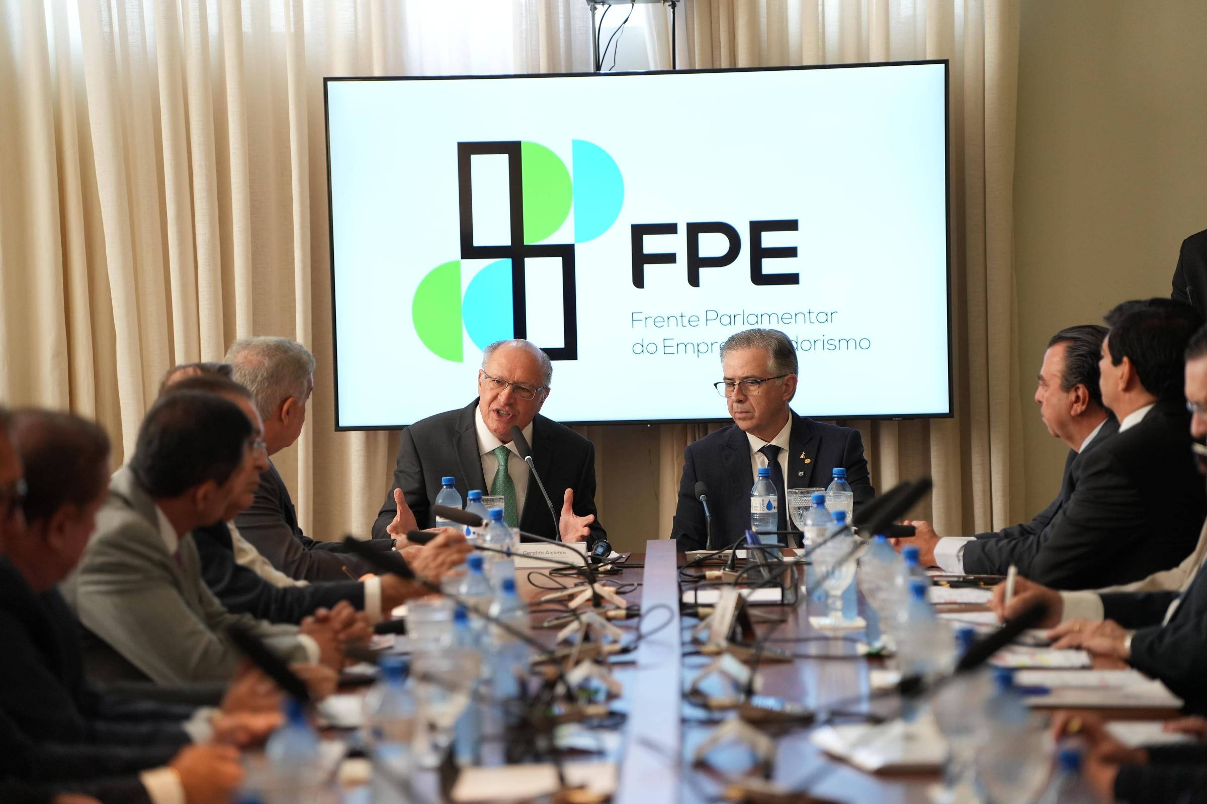 Tarifas dos EUA beneficiam agro do Brasil e demandam atenção da indústria, diz Alckmin