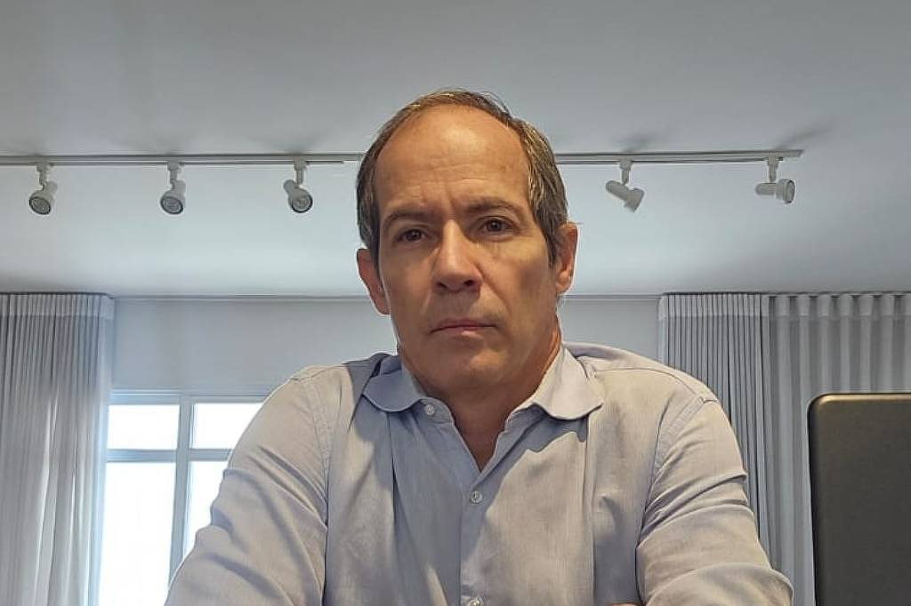 Grandes universidades acertam dívida histórica com criador de EAD