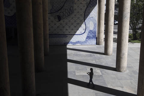 RIO DE JANEIRO, RJ, BRASIL, 06-05-2025: Visita guiada ao Palácio Capanema, no centro do Rio, com a presença da ministra da cultura, Margareth Menezes. O palácio está com a reforma em conclusão. (Foto: Eduardo Anizelli/ Folhapress, COTIDIANO)