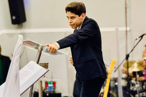 Adolescente Miguel Oliveira, de 14 anos, conhecido como missionário mirim, tem ganhado grande visibilidade nas redes sociais por suas pregações e supostas curas
( Foto: Miss. Miguel Oliveira no instagram ) DIREITOS RESERVADOS. NÃO PUBLICAR SEM AUTORIZAÇÃO DO DETENTOR DOS DIREITOS AUTORAIS E DE IMAGEM