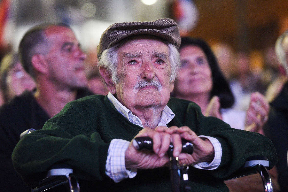 Pepe Mujica está em fase terminal de câncer e recebe tratamento paliativo
