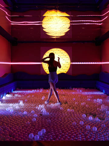 Exposição multissensorial Dopamine Land