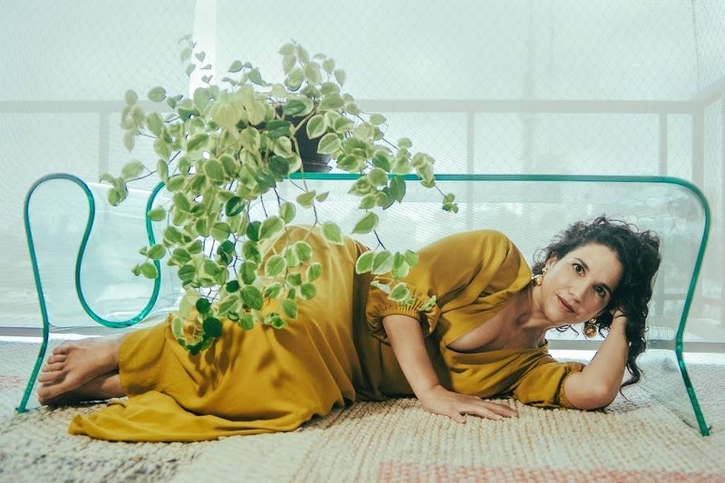Cantora Verônica Ferriani faz show em São Paulo