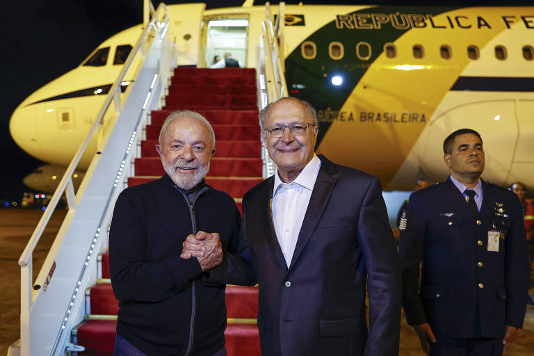 Presença de Lula ao lado de Putin enfraquece coerência do Brasil na política internacional
