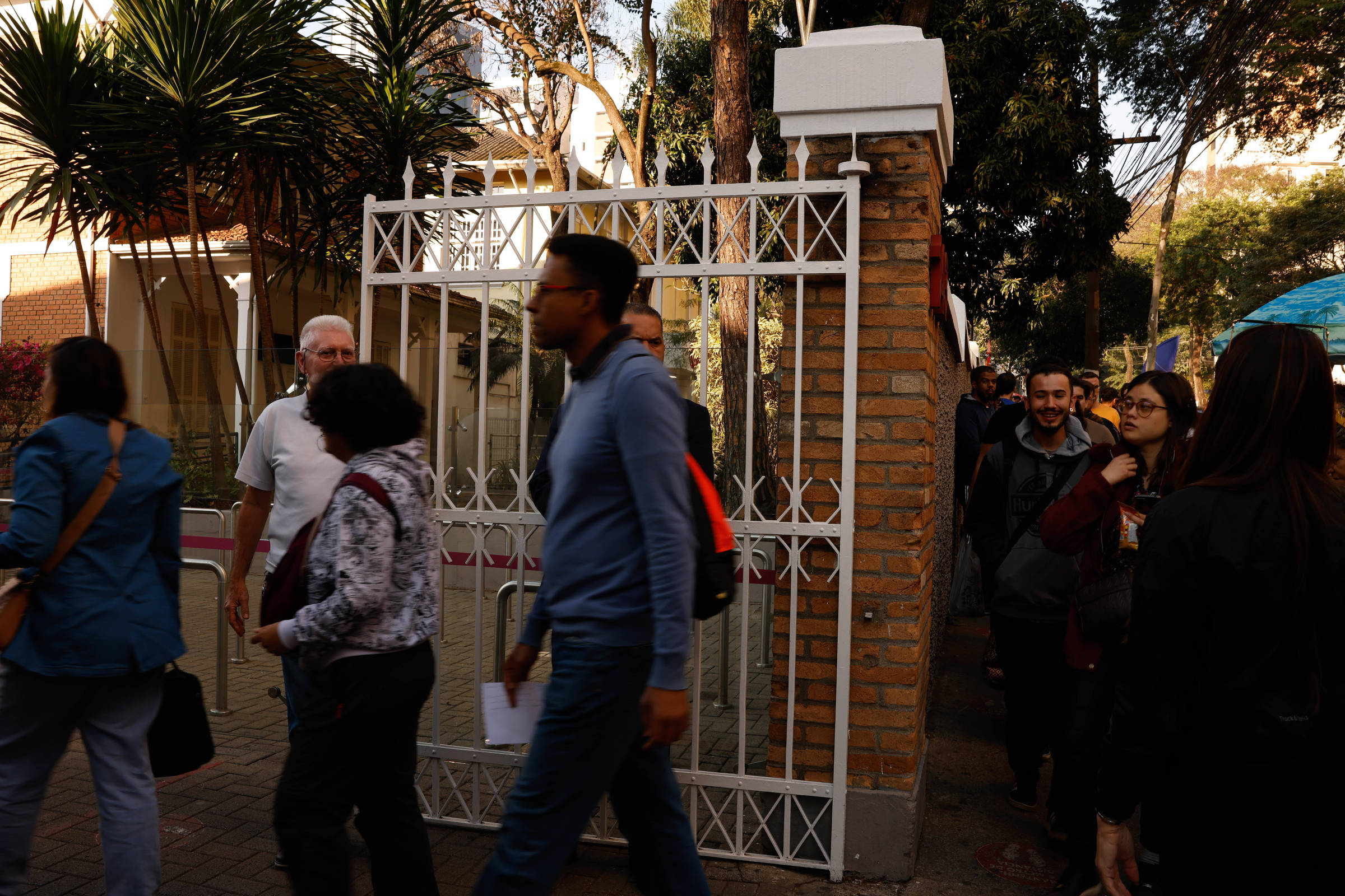 Senado prorroga cotas para negros em concursos públicos federais e eleva índice para 30%