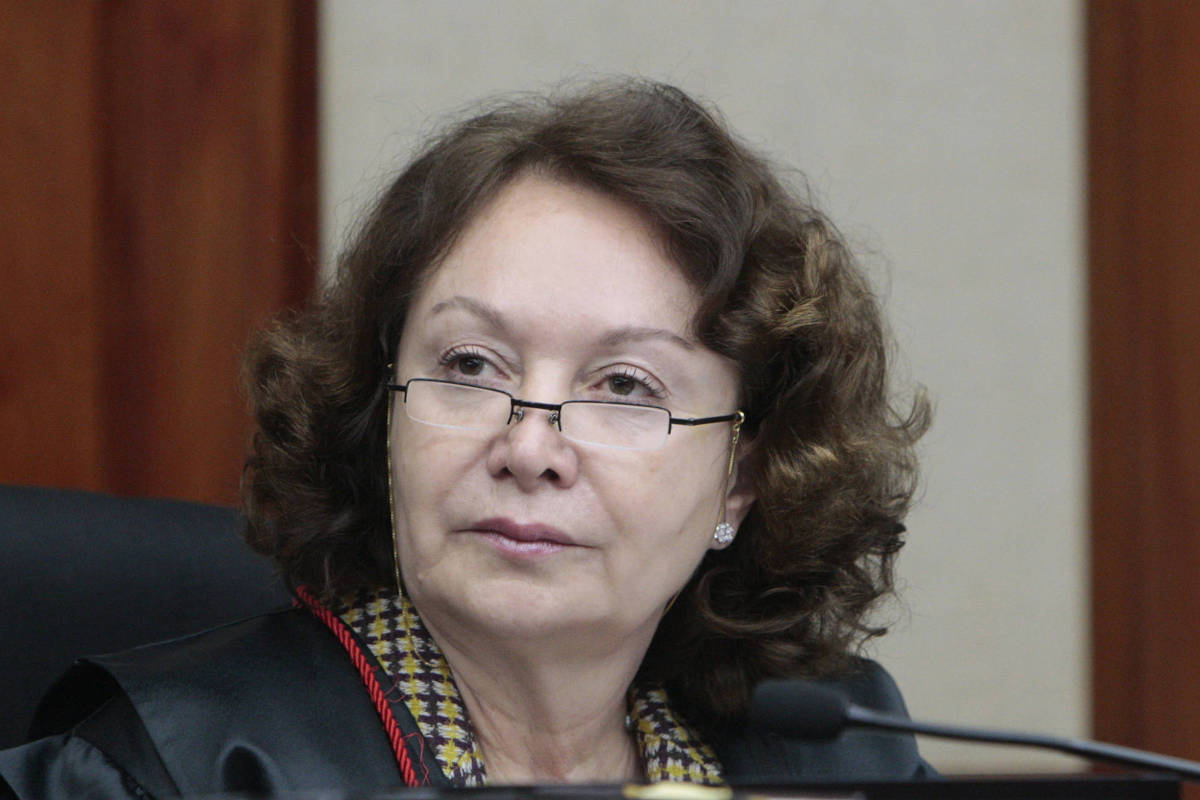 STJ autoriza registro de gênero neutro em documento de identificação