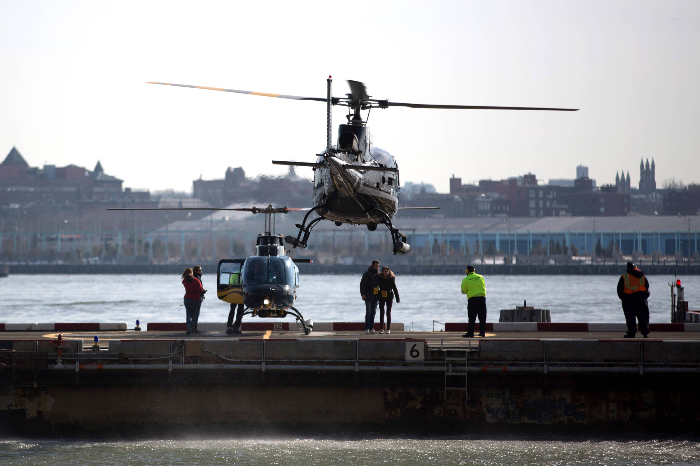 Acidente com helicóptero em Nova York reacende debate sobre segurança