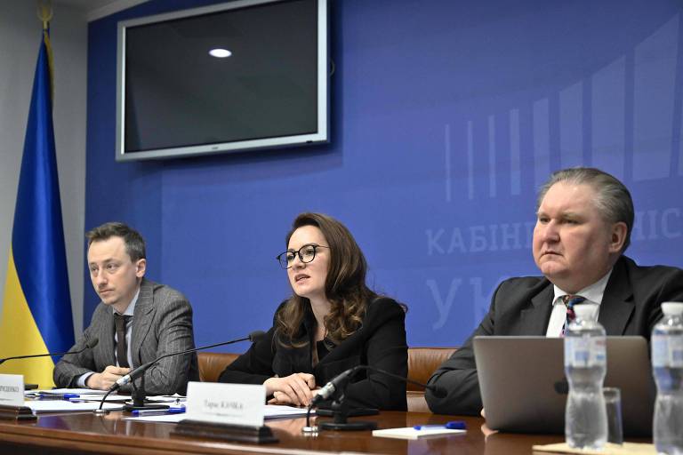 Parlamento da Ucrânia ratifica acordo de minerais com os Estados Unidos