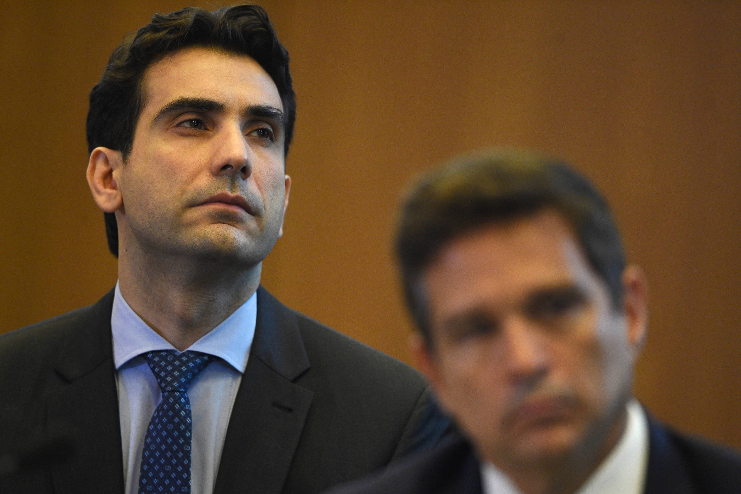 PT poupa Galípolo em crítica a aumento de juros