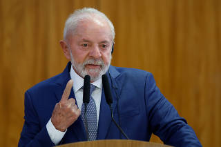 LULA RECEBE BORIC