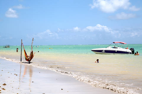 MARAGOGI, AL ,  Praias e rios de Maragogi, no litoral norte de Alagoas, conhecida como 'Caribe brasileira'.Crédito Roberto de Oliveira / Folhapress