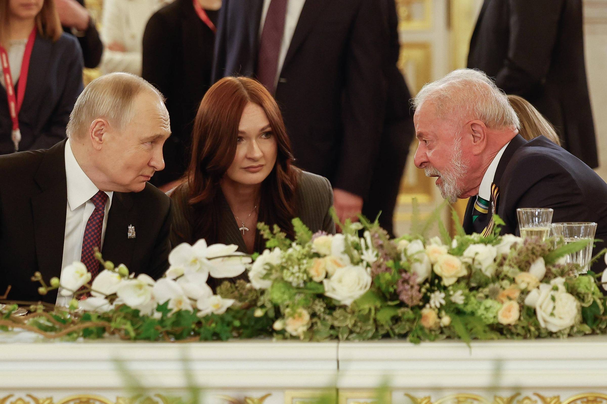 Lula janta com Putin em Moscou durante celebrações dos 80 anos do fim da Segunda Guerra Mundial