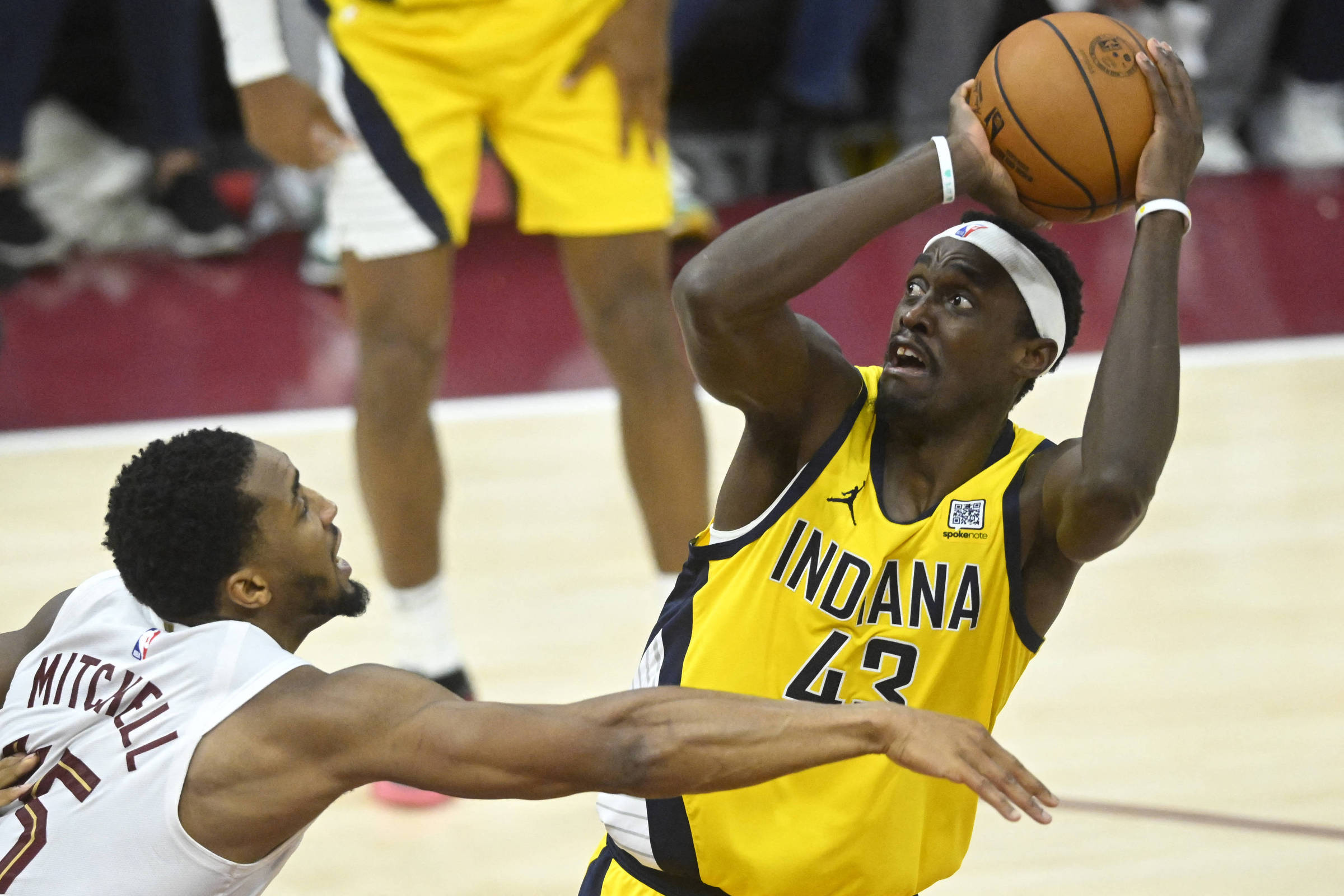 Em vantagem, Pacers recebem o Cavaliers; veja destaques da TV
