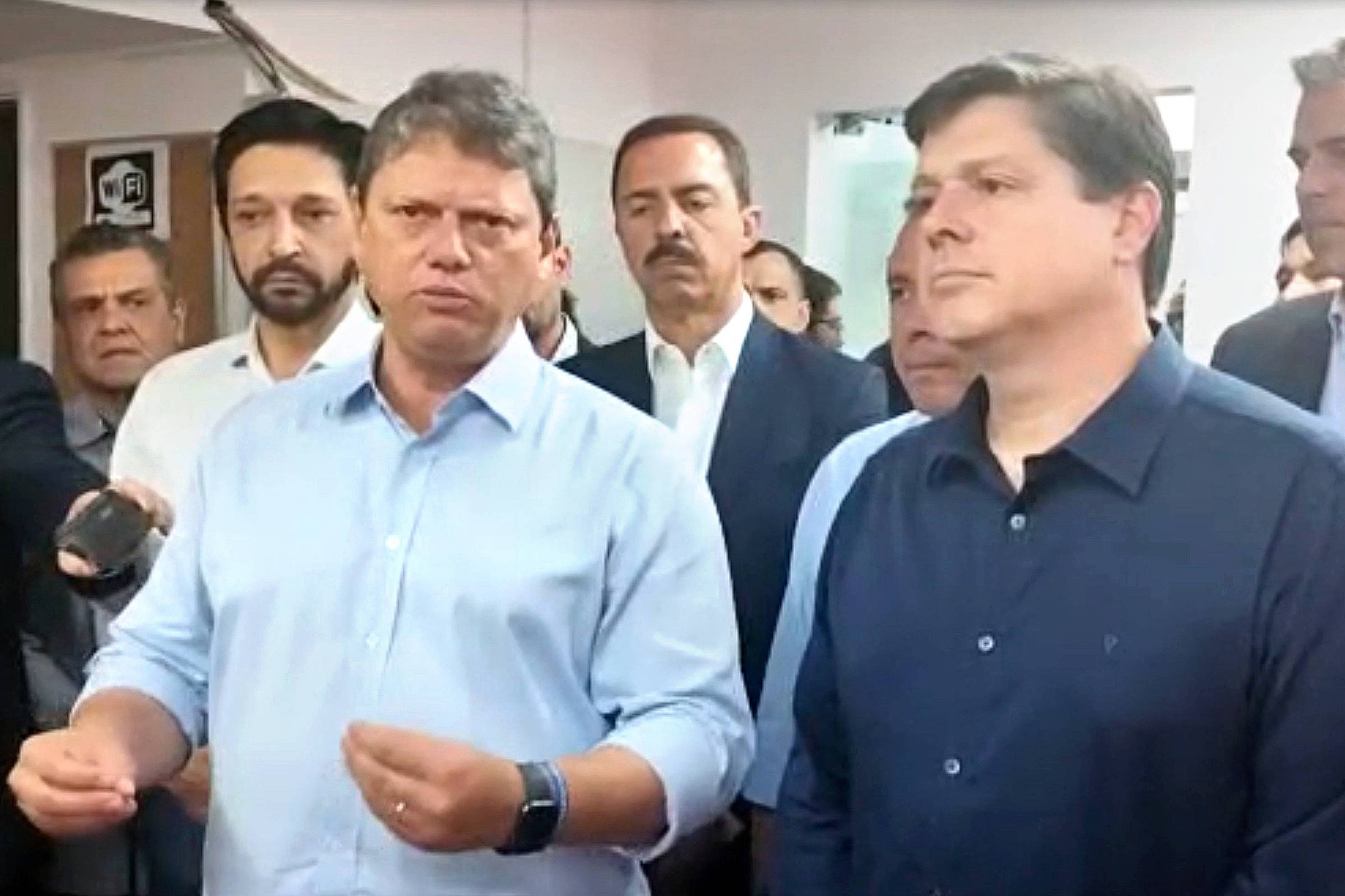 MDB se afasta de Lula ao buscar aliança com Republicanos após federação União-PP
